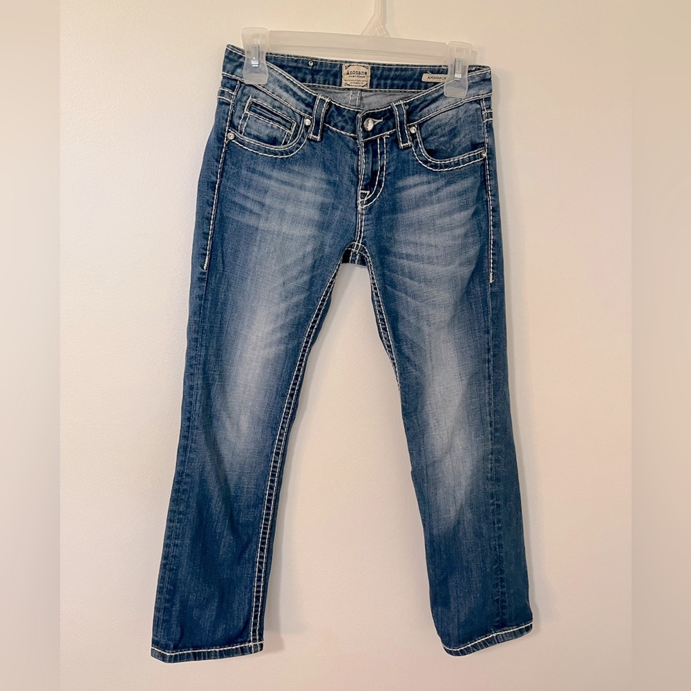 Anoname rhinestone capris